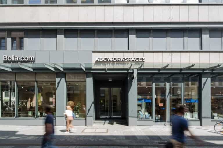 Blog Sommerferienkurs Python-Programmierung für 10- bis 15-Jährige in Köln