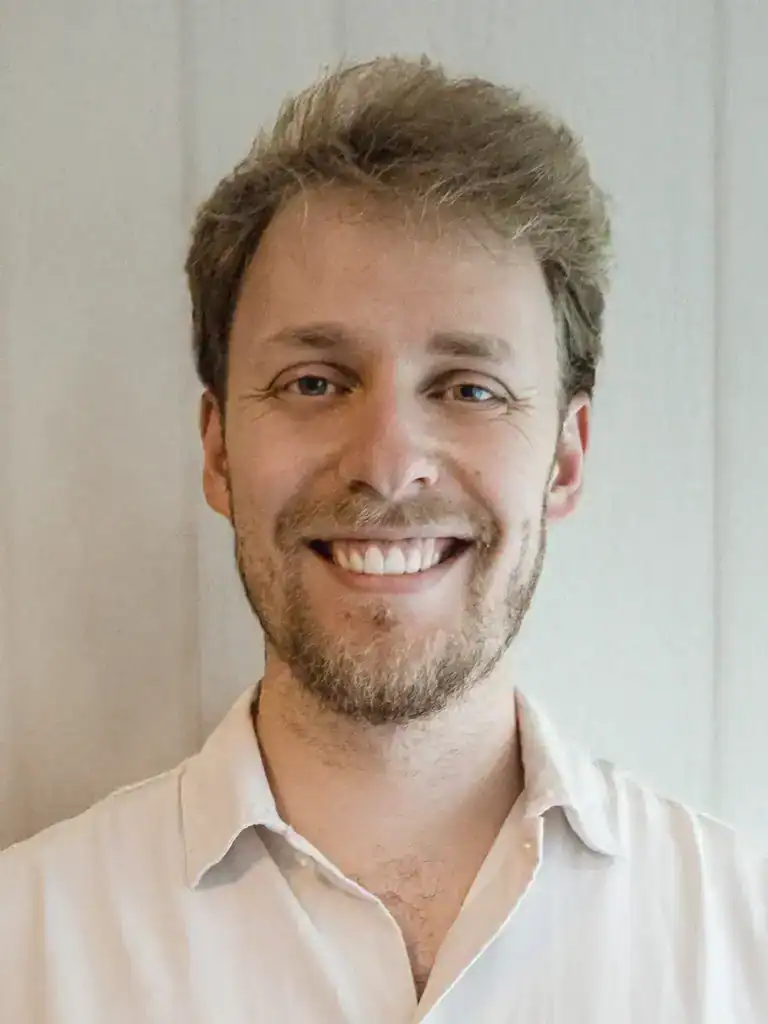 Über uns Frederick Kukla